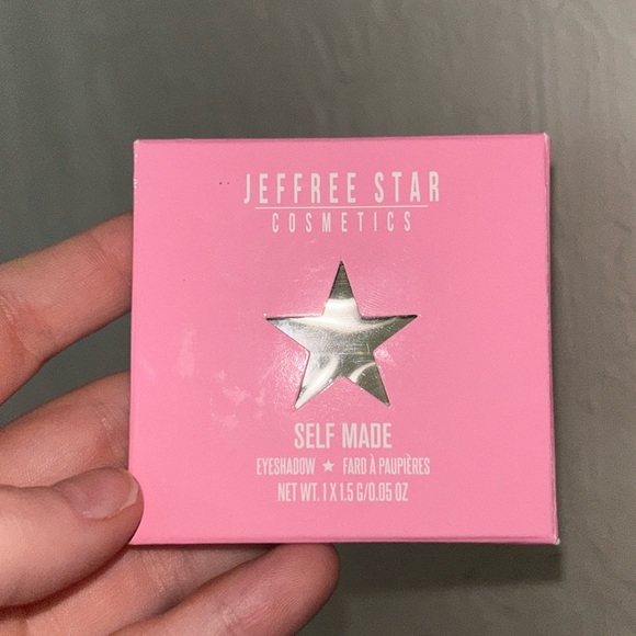 Jeffree Star Other - NIB Jeffree Star Eyeshadow Artistry
Single in Self Made 1.5g